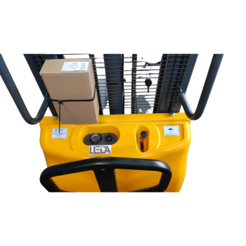 empilhadeira semi-eletrica (2).png